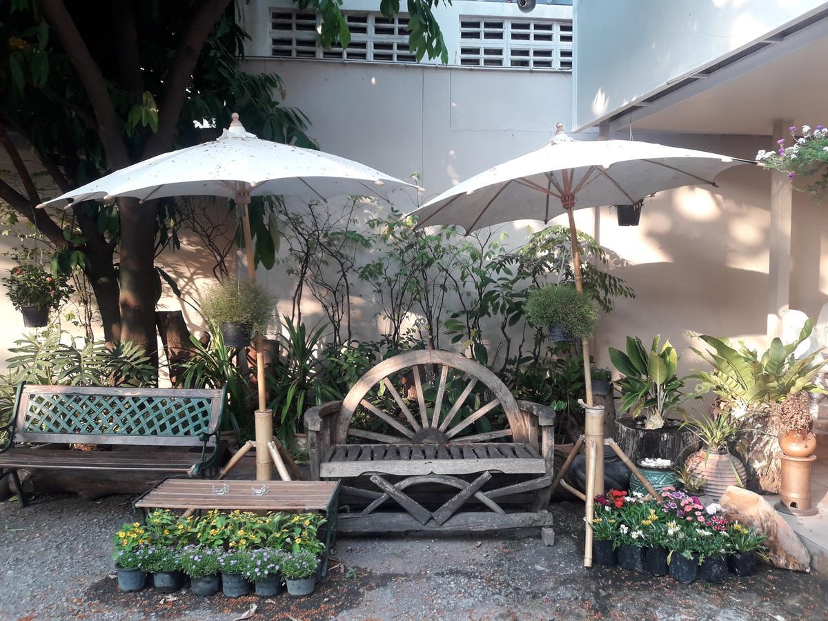 Coc Guest House & Hostel Chiang Mai Exterior foto