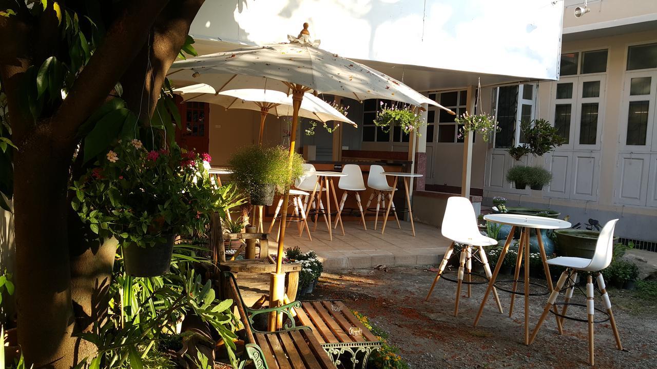 Coc Guest House & Hostel Chiang Mai Exterior foto